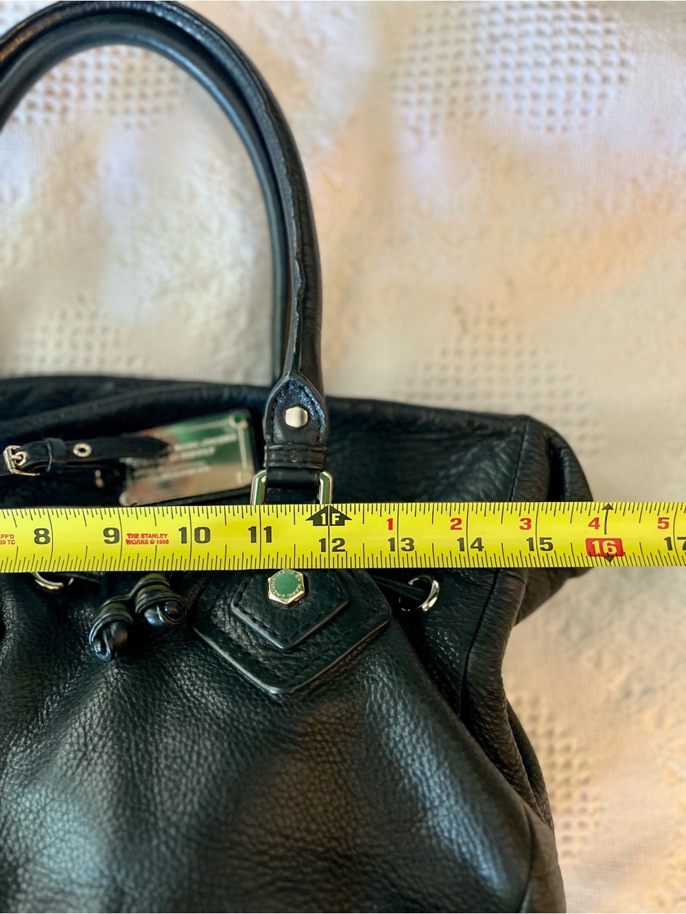 Marc By Marc Jacobs Black Leather Shoulder Bag & Gold Hardware in Awesome Shape - Picture 11 of 13